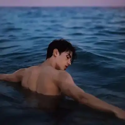 袁纪颖 袁纪颖